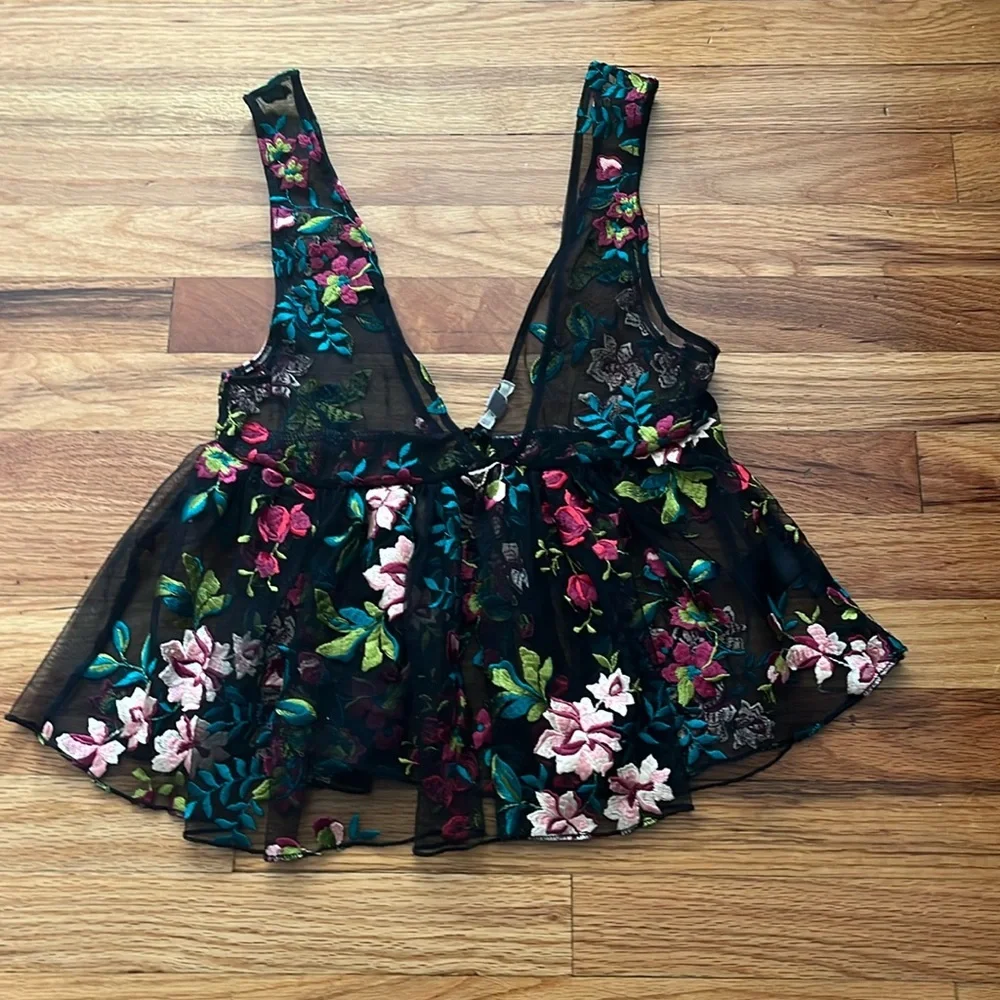 ECOTE Urban Outfitters Veita Mesh Tank Peplum Floral Embroidery SIZE SMALL - Picture 2 of 4